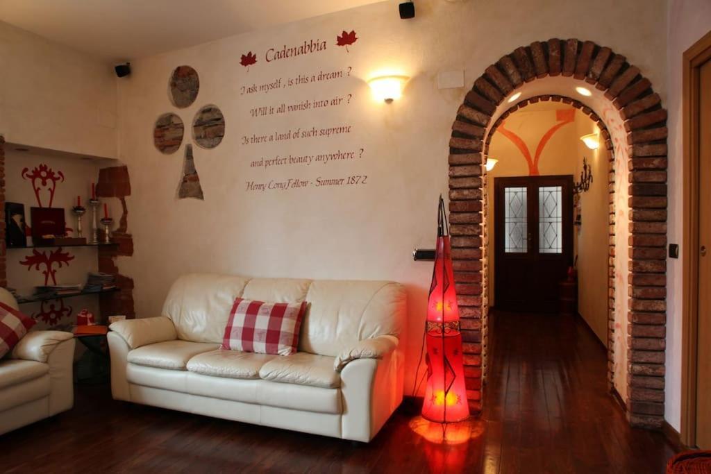 Charming Glicine And Azalea House Art And Colour With Lakeview Cadenabbia Εξωτερικό φωτογραφία